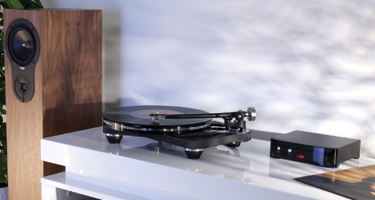 Rega Planar 8 Plattenspieler Turntable Test