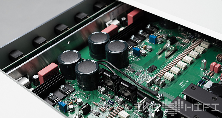 Test T+A PA 3100 HV Vollverstärker Review Amp Stereovollverstärker