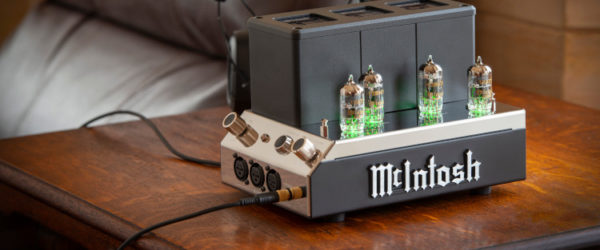 McIntosh MHA200 Kopfhörer Verstärker Headphone Amplifier News Test Review