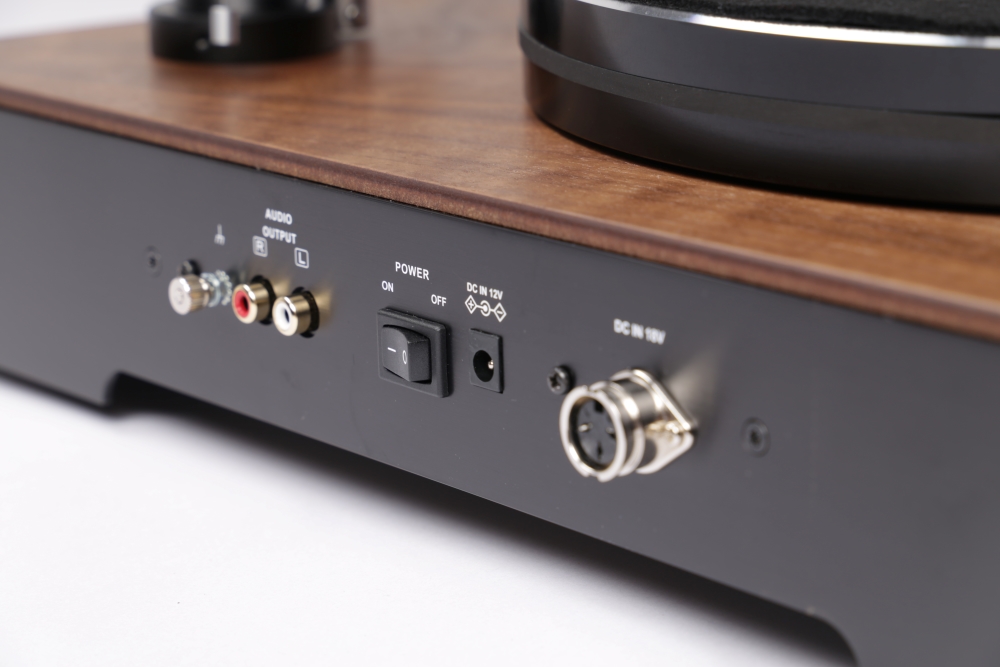 ELAC Miracord 80: HiFi Schallplattenspieler der Extraklasse