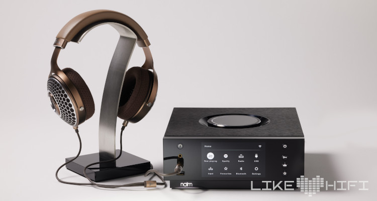 Naim Uniti Atom All-in-one-Player hier in der Headphone Edition mit den Focal Celestee Kopfhörern