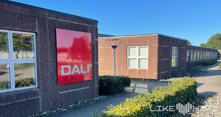 Vor Ort Besuch bei Dali Lautsprecher im Werk in Dänemark Norager