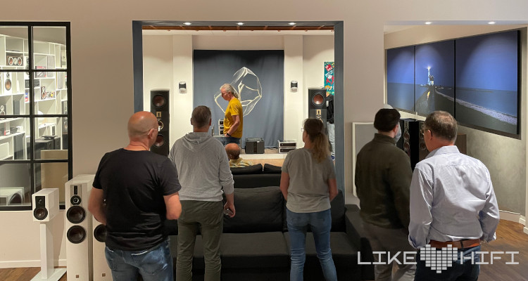 Vor Ort Besuch bei Dali Lautsprecher im Werk in Dänemark Norager Showroom