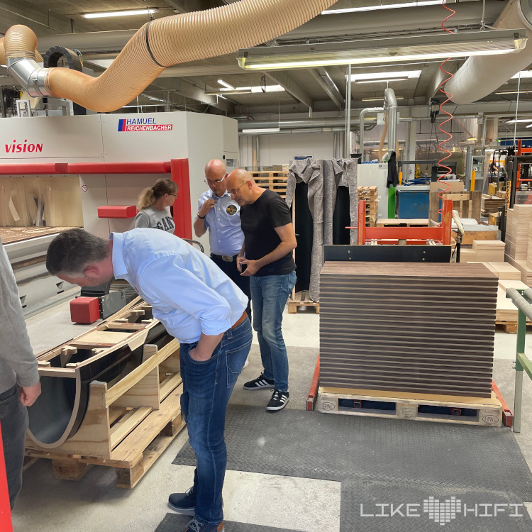 Dali Lautsprecher Speaker Denmark Factory Werk Fabrik Vor Ort Besuch Visit Production