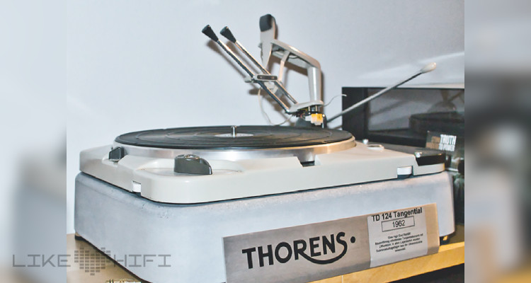 Jochen Senf Hifi-Museum Eisenach Marksuhl Thorens TD 124 Tangential Plattenspieler