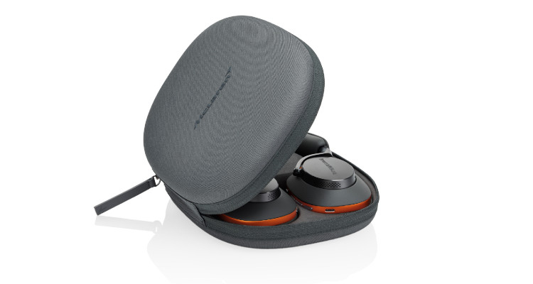 Bowers & Wilkins Px8 McLaren Edition Case