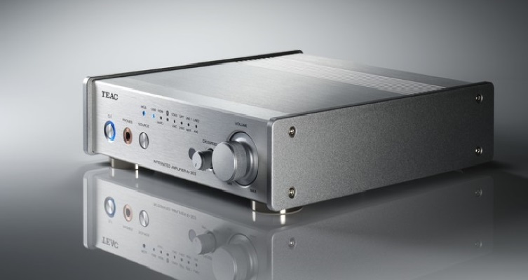 TEAC AI-303 Stereo-Vollverstärker mit USB & DAC