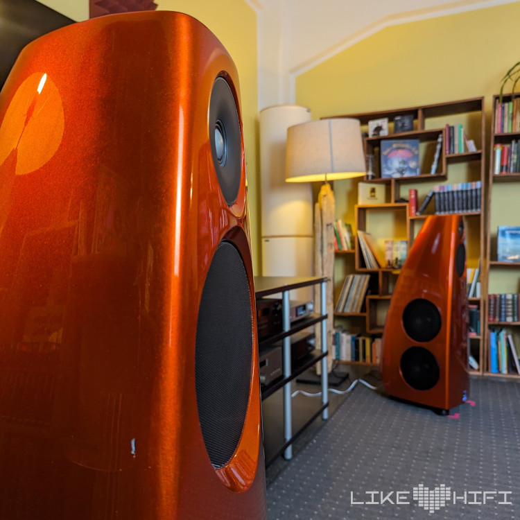 Meridian DSP9 High End Aktiv-Lautsprecher Orange