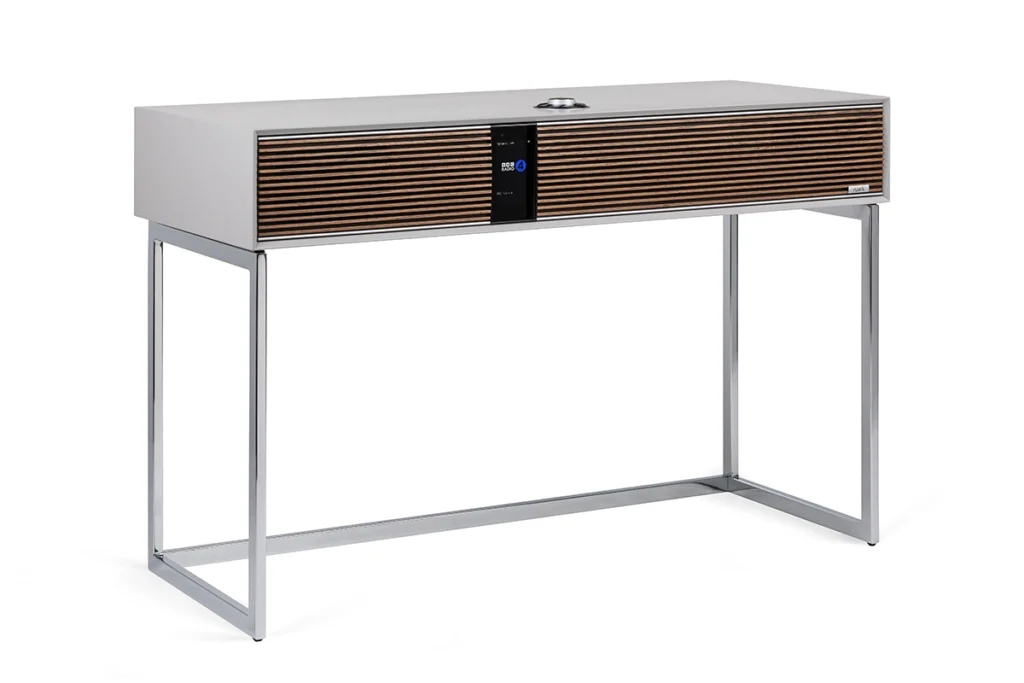 Ruark R810