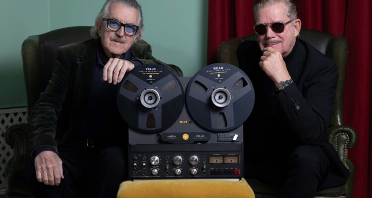 Revox Bandmaschine neu restauriert in Yello Edition