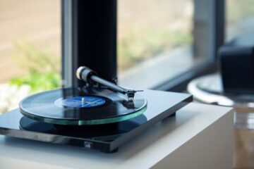 Pro-Ject T2