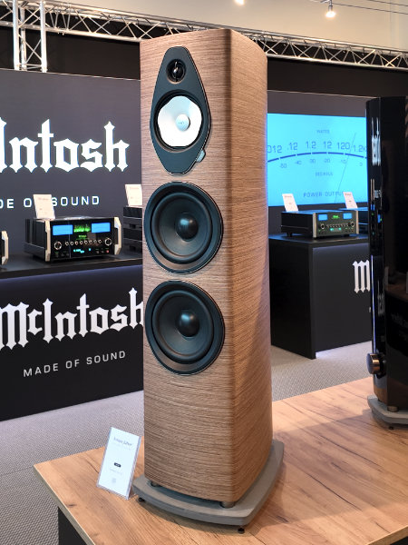 Standlautsprecher am Stand von Sonus faber und McIntosch