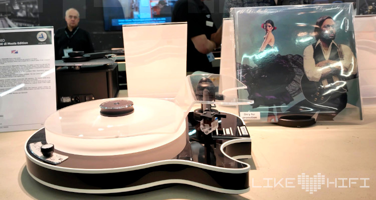 Clearaudio Plattenspieler in exklusiver Al Di Meola Edition