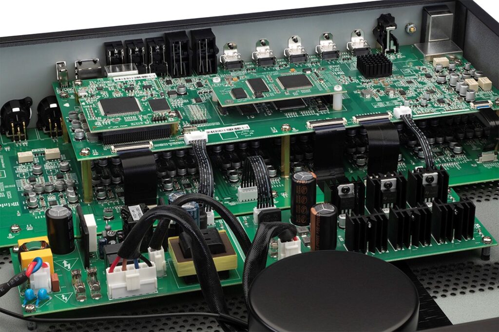 McIntosh MX200 AC: 11-Kanal Heimkino AV-Prozessor mit Dirac