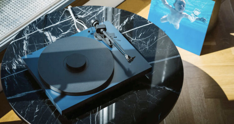Pro-Ject-Debut-EVO-2
