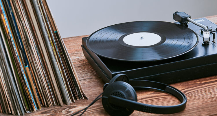 Schallplatte Vinyl Kopfhörer Plattenspieler