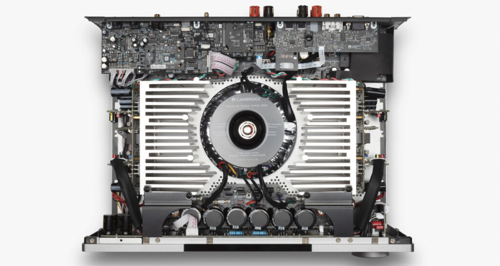 Cambridge Audio EXA100 Verstärker Front EX-Serie Innen
