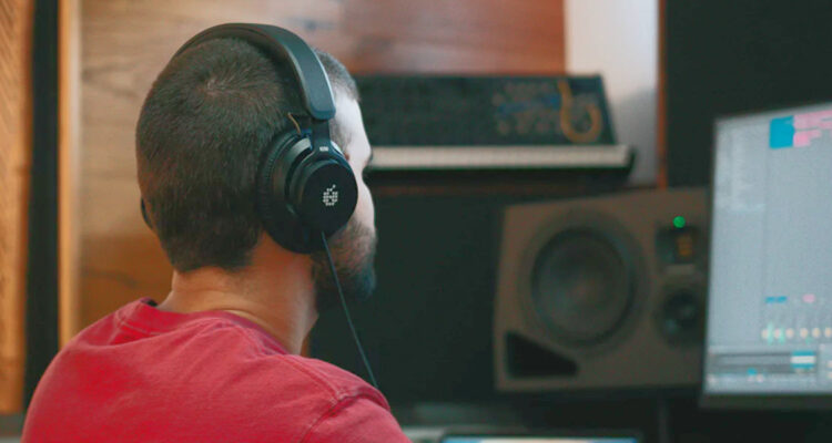 Adam Audio H200