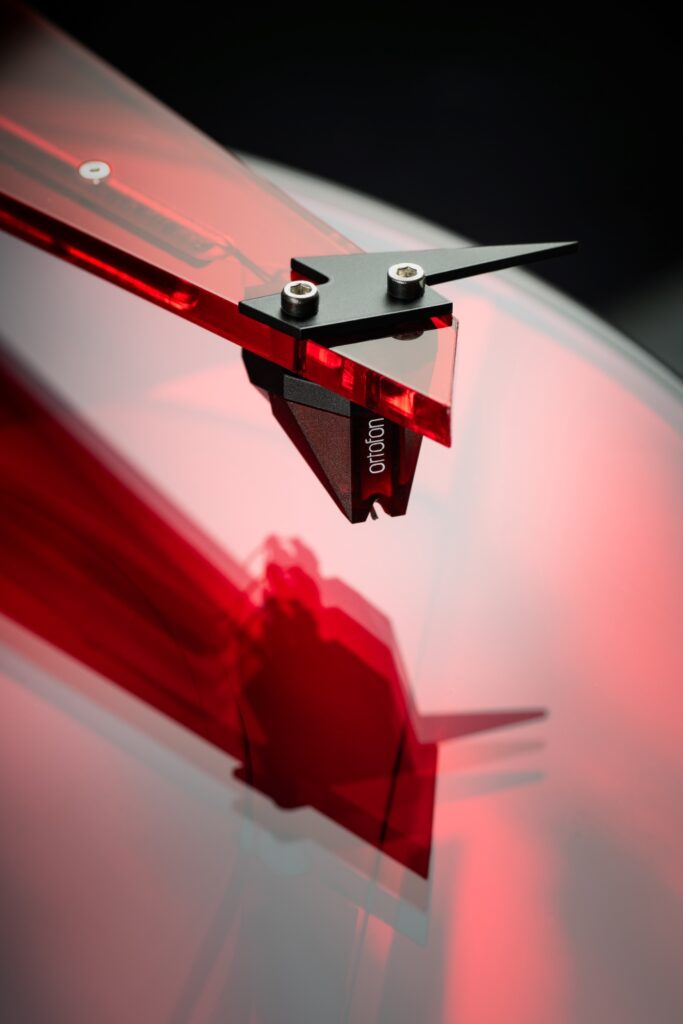 Pro-Ject AC/DC Turntable Plattenspieler