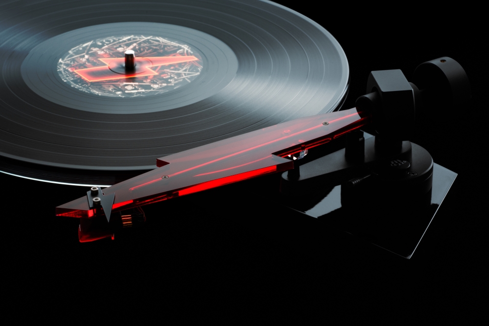 Pro-Ject AC/DC Turntable Plattenspieler