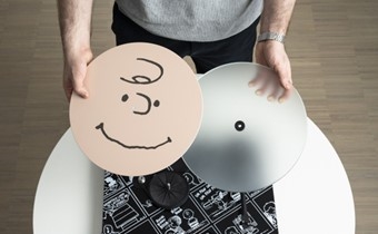 Pro-Ject Peanuts Turntable