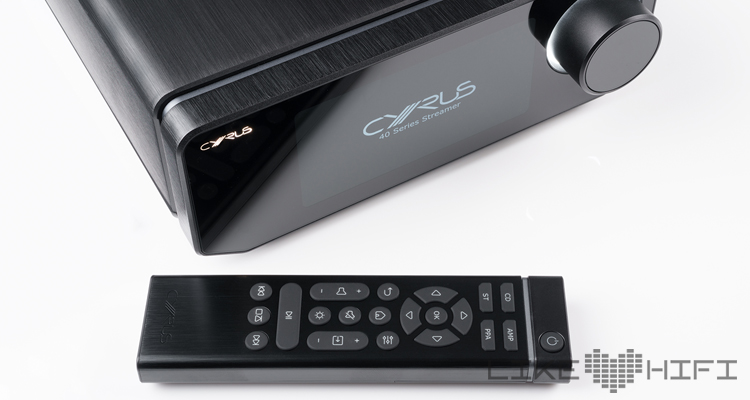 Cyrus 40 ST – Netzwerkplayer Streamer Frontansicht Fernbedienung