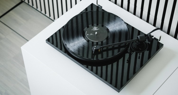 Pro-Ject E1.2 Plattenspieler Tonarm