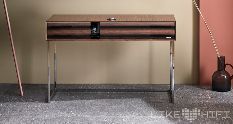 Ruark R810