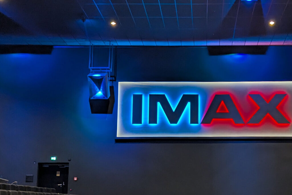 Seitenlautsprecher links IMAX Leipzig