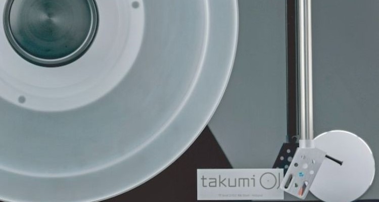 Takumi Plattenspieler